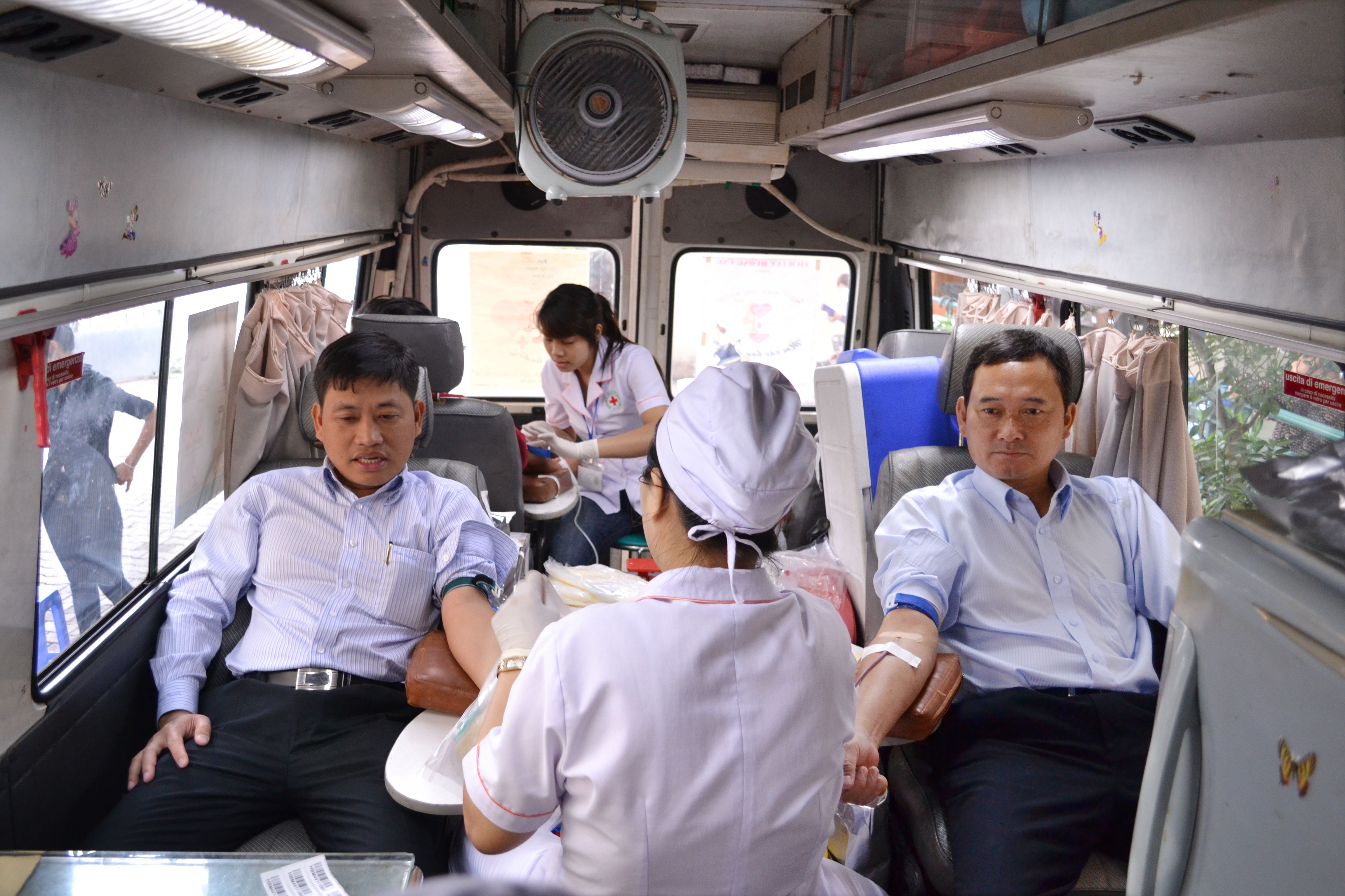 Chương trình hiến máu do người HPT tham gia